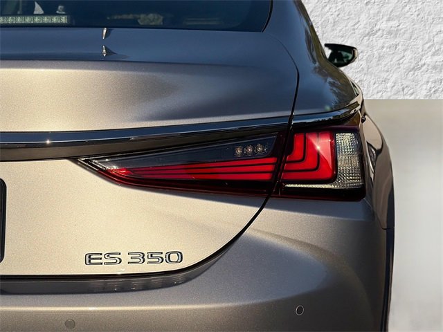 New 2025 Lexus ES 350 w/ Premium Package image 10