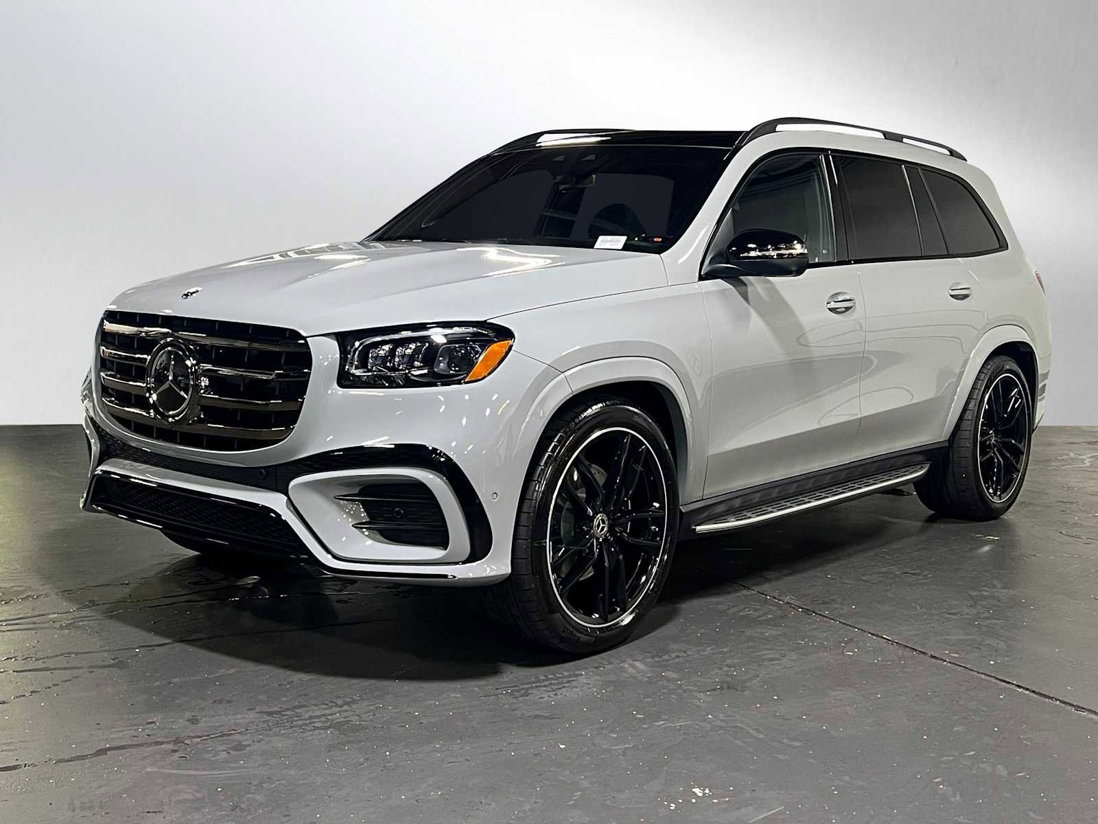 New 2026 Mercedes-Benz GLS 580 4MATIC image 7