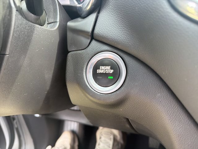 Used 2021 Chevrolet Equinox LT FWD image 30
