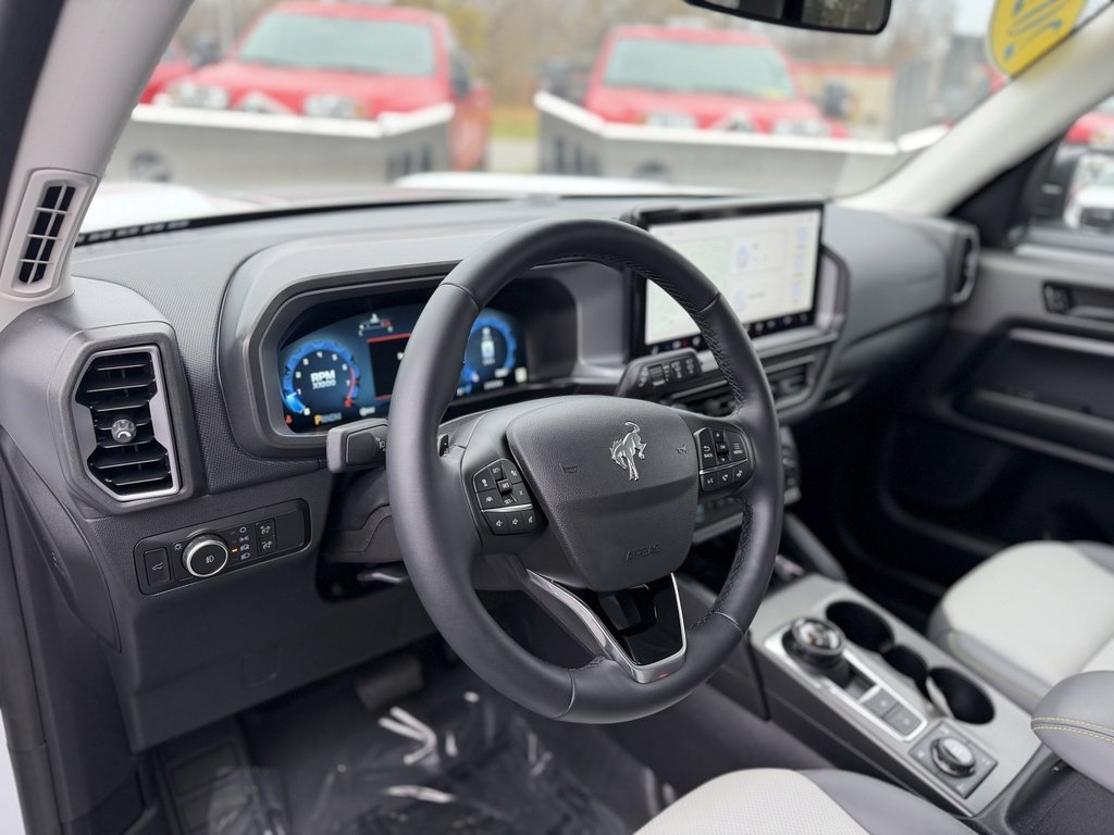 Used 2025 Ford Bronco Sport Badlands w/ Sasquatch Badlands Package image 13