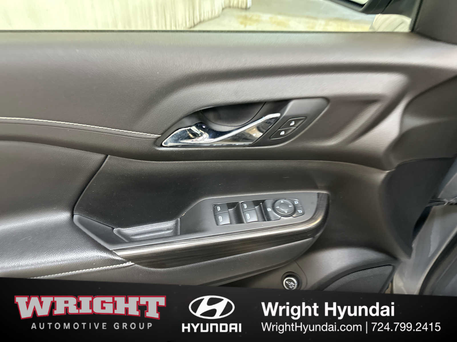Used 2019 GMC Acadia SLT AWD/4WD image 10