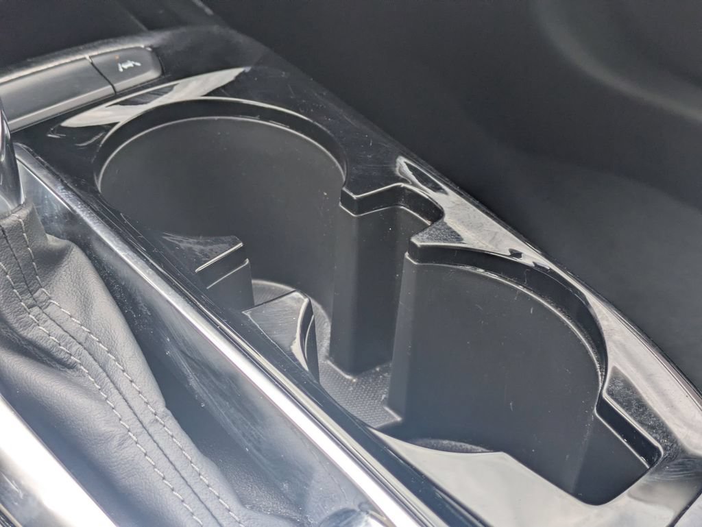 Used 2025 Chevrolet Trax LT w/ LT Convenience Package FWD image 19