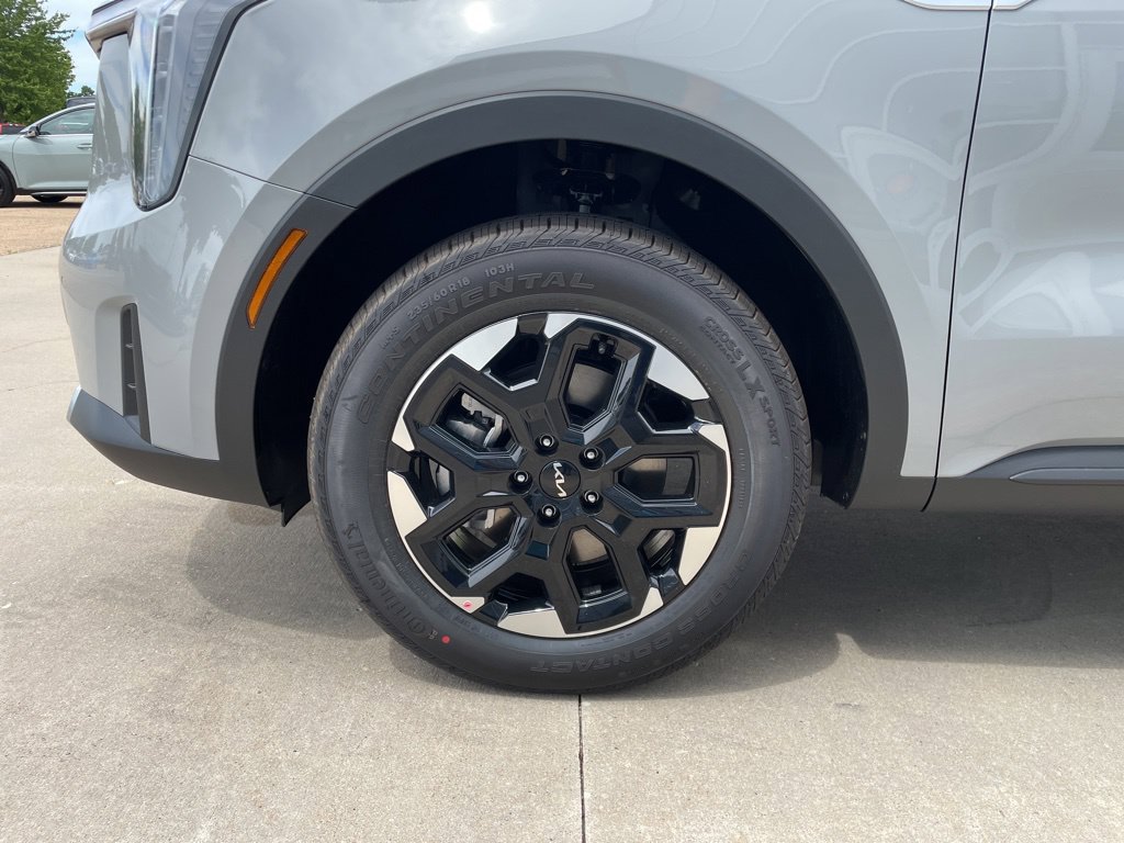 New 2026 Kia Sorento S AWD/4WD image 16