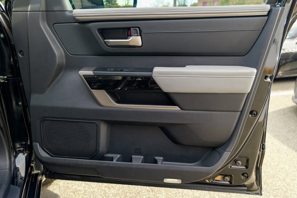 Used 2023 Toyota Tundra Limited image 34