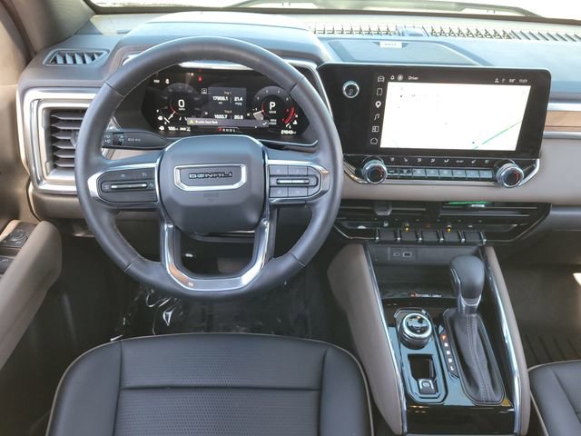 Used 2024 GMC Canyon Denali image 12
