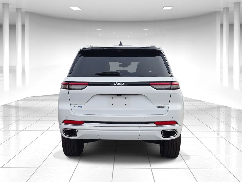 Used 2022 Jeep Grand Cherokee Summit image 4