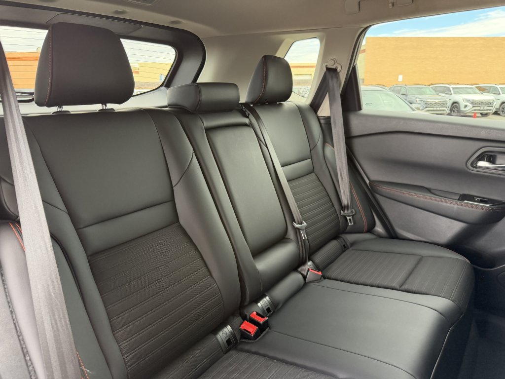 Used 2025 Nissan Rogue SV w/ Rock Creek Premium Package AWD/4WD image 38