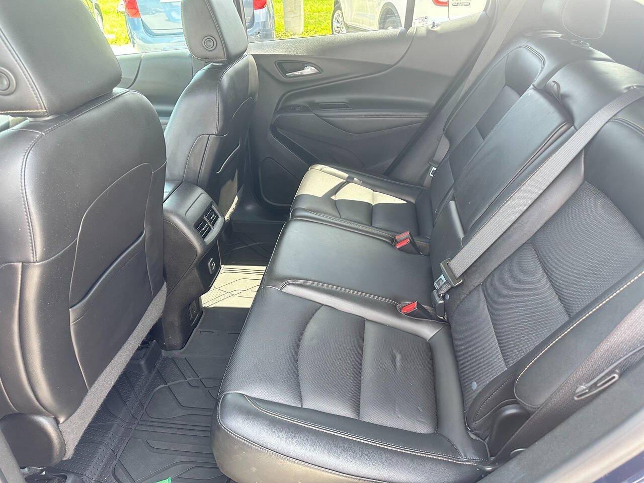Used 2021 Chevrolet Equinox Premier w/ LPO, Floor Liner Package FWD image 15