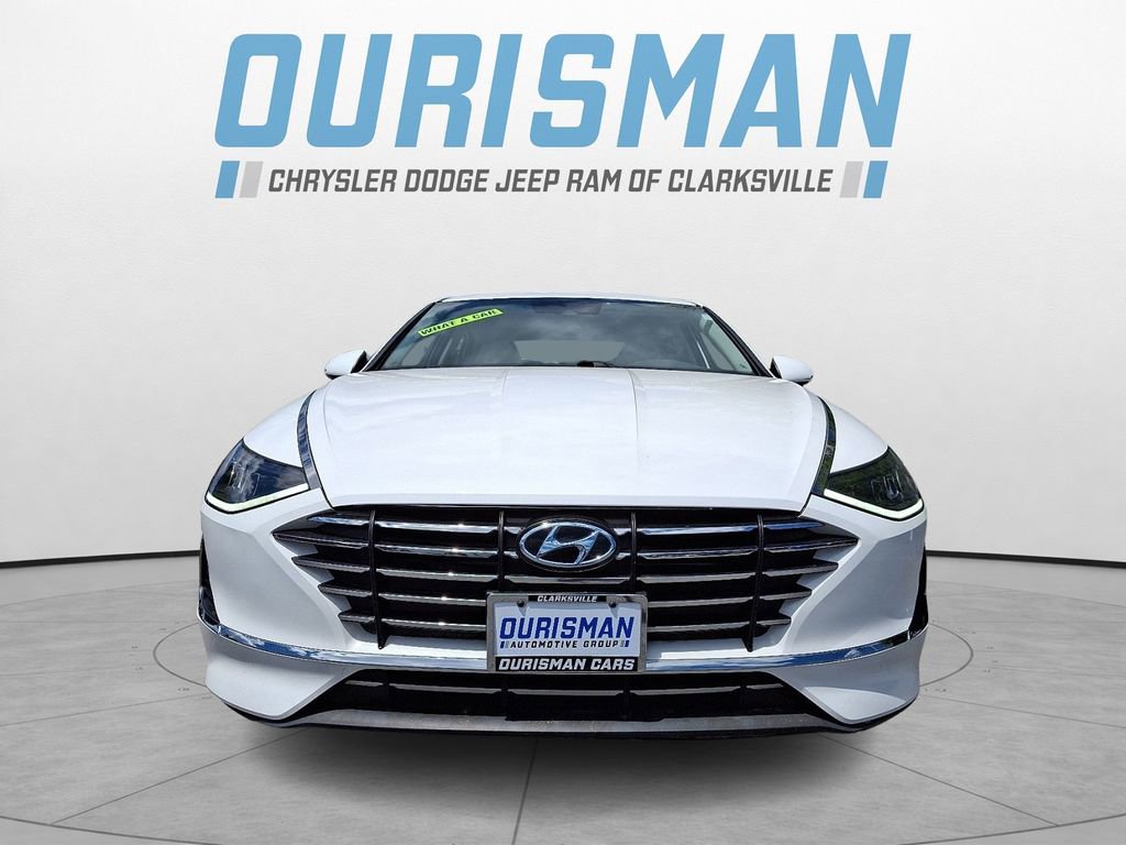Used 2023 Hyundai Sonata SE FWD image 2