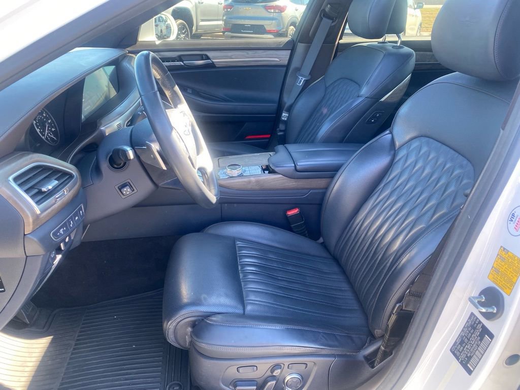 Used 2021 Genesis G90 3.3T Premium image 20