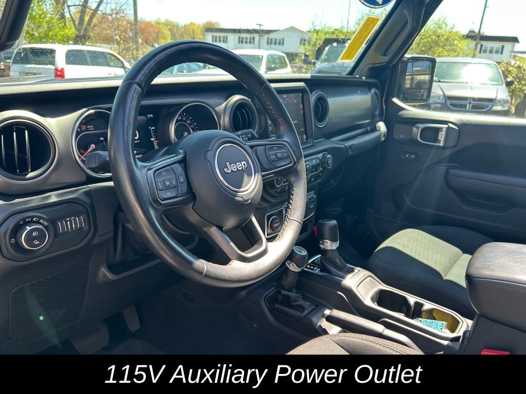 Used 2022 Jeep Gladiator Willys AWD/4WD image 36