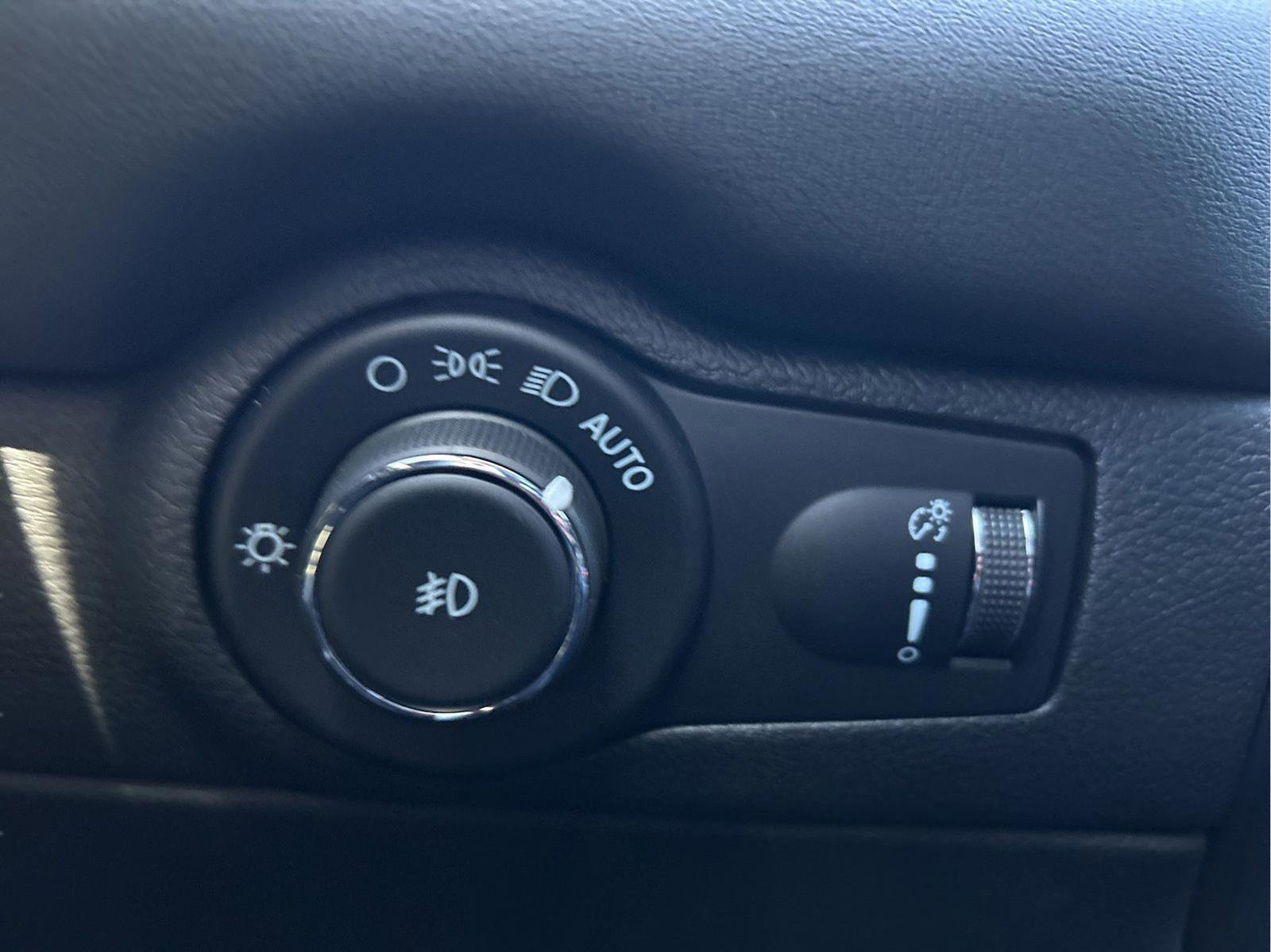 Certified 2022 Dodge Durango R/T image 25