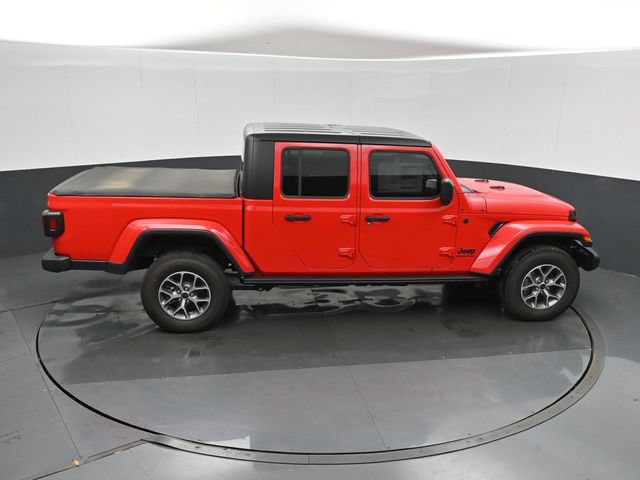 Used 2024 Jeep Gladiator Sport AWD/4WD image 30