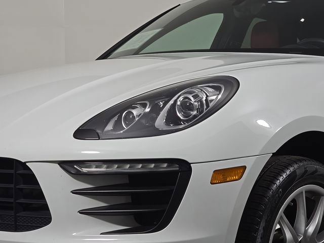 Used 2018 Porsche Macan image 12