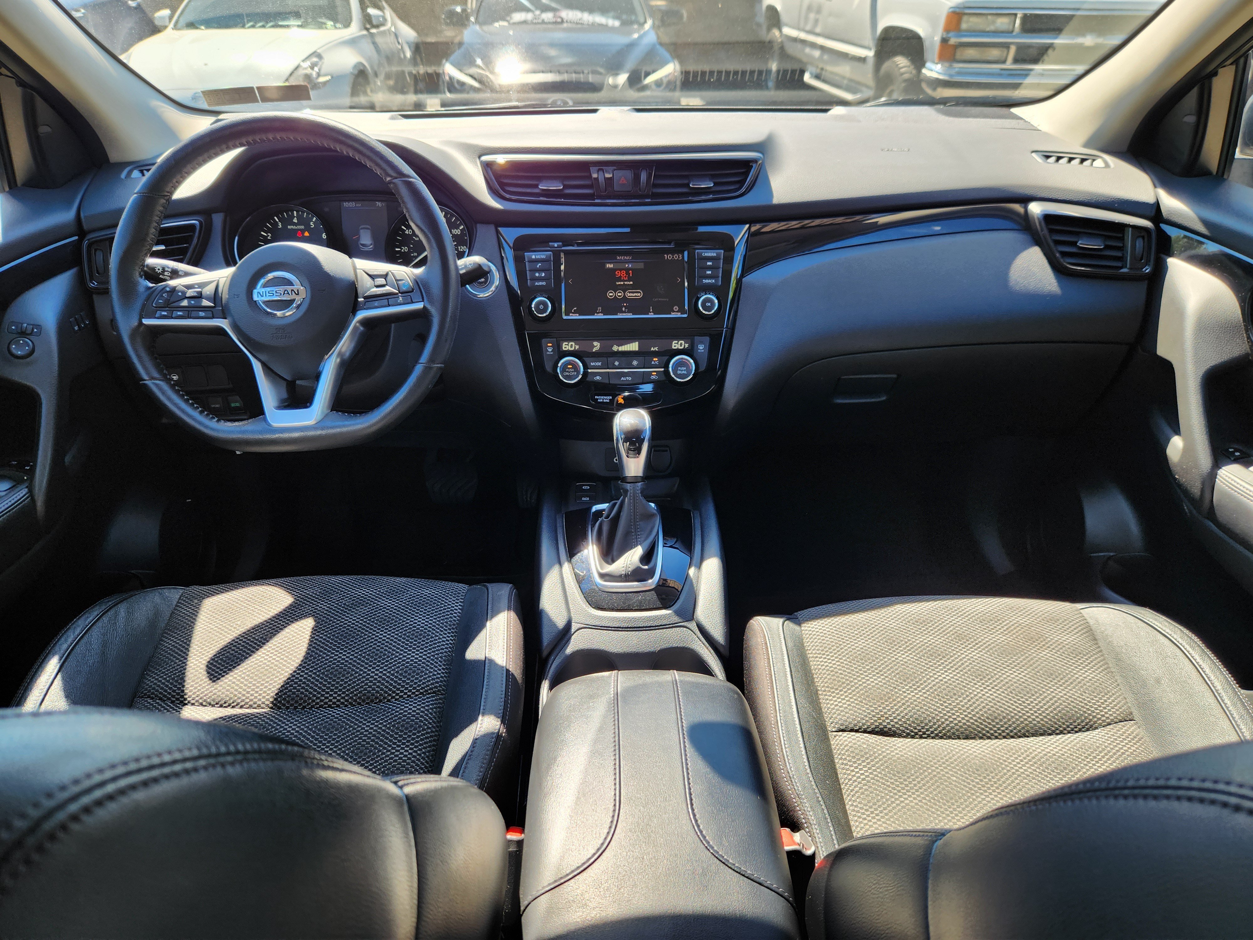 Certified 2021 Nissan Rogue Sport SV w/ Technology Package AWD/4WD image 8
