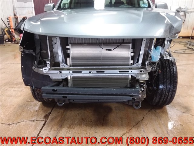 Used 2022 Chevrolet Colorado LT w/ LT Convenience Package AWD/4WD image 16
