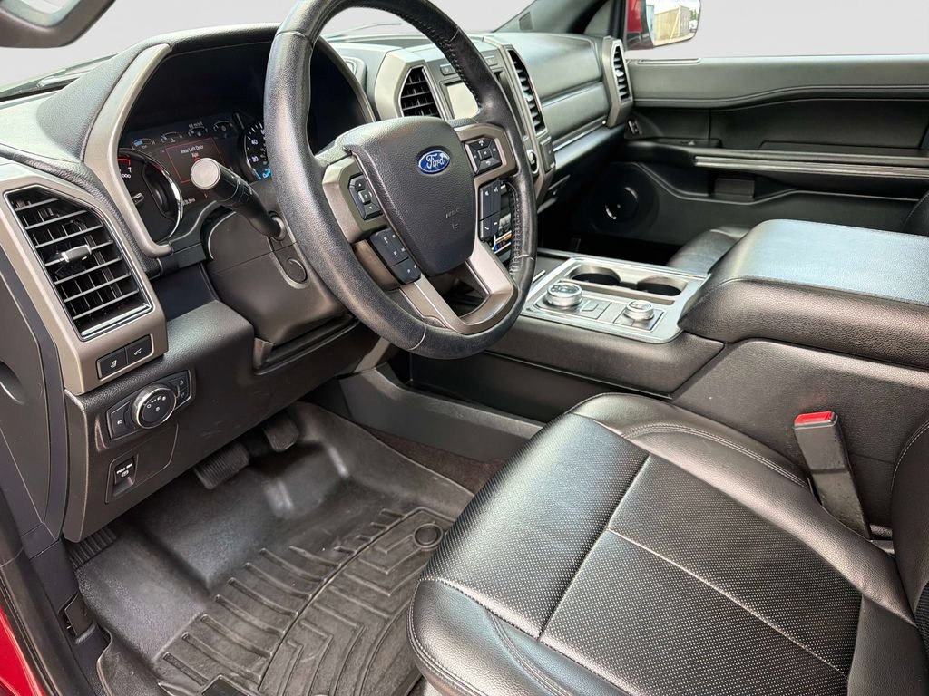 Used 2020 Ford Expedition XLT w/ Equipment Group 202A AWD/4WD image 22
