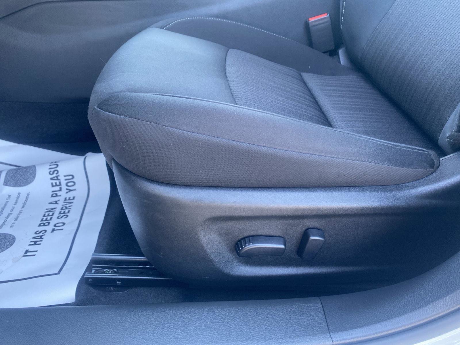 Used 2025 Nissan Altima 2.5 SV image 11