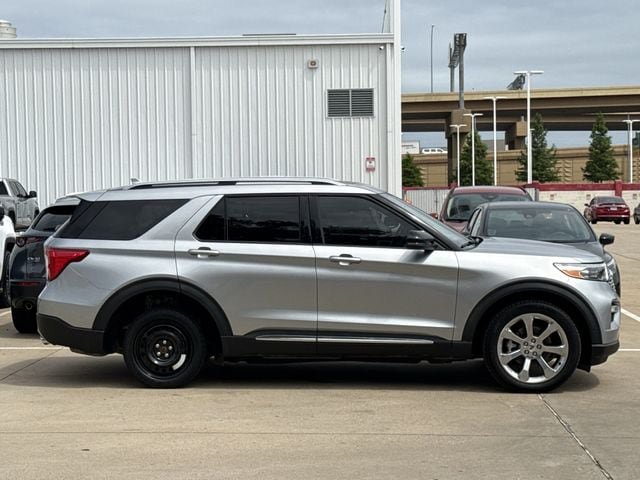 Used 2020 Ford Explorer Platinum w/ Premium Technology Package AWD/4WD image 3