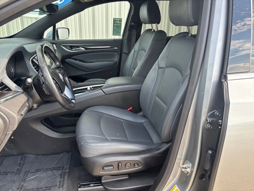 Used 2024 Buick Enclave Premium image 11