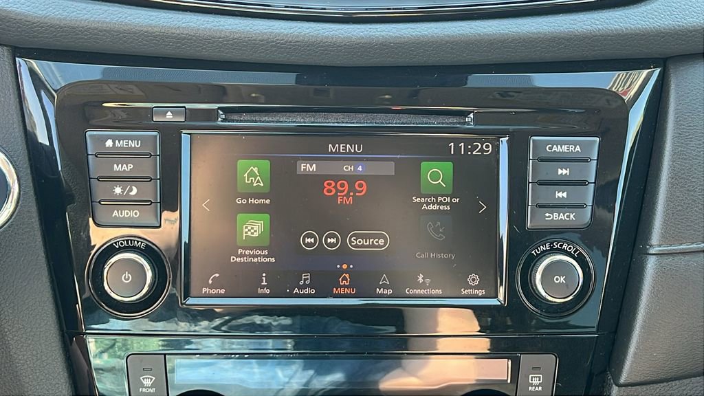 Used 2020 Nissan Rogue SV image 23