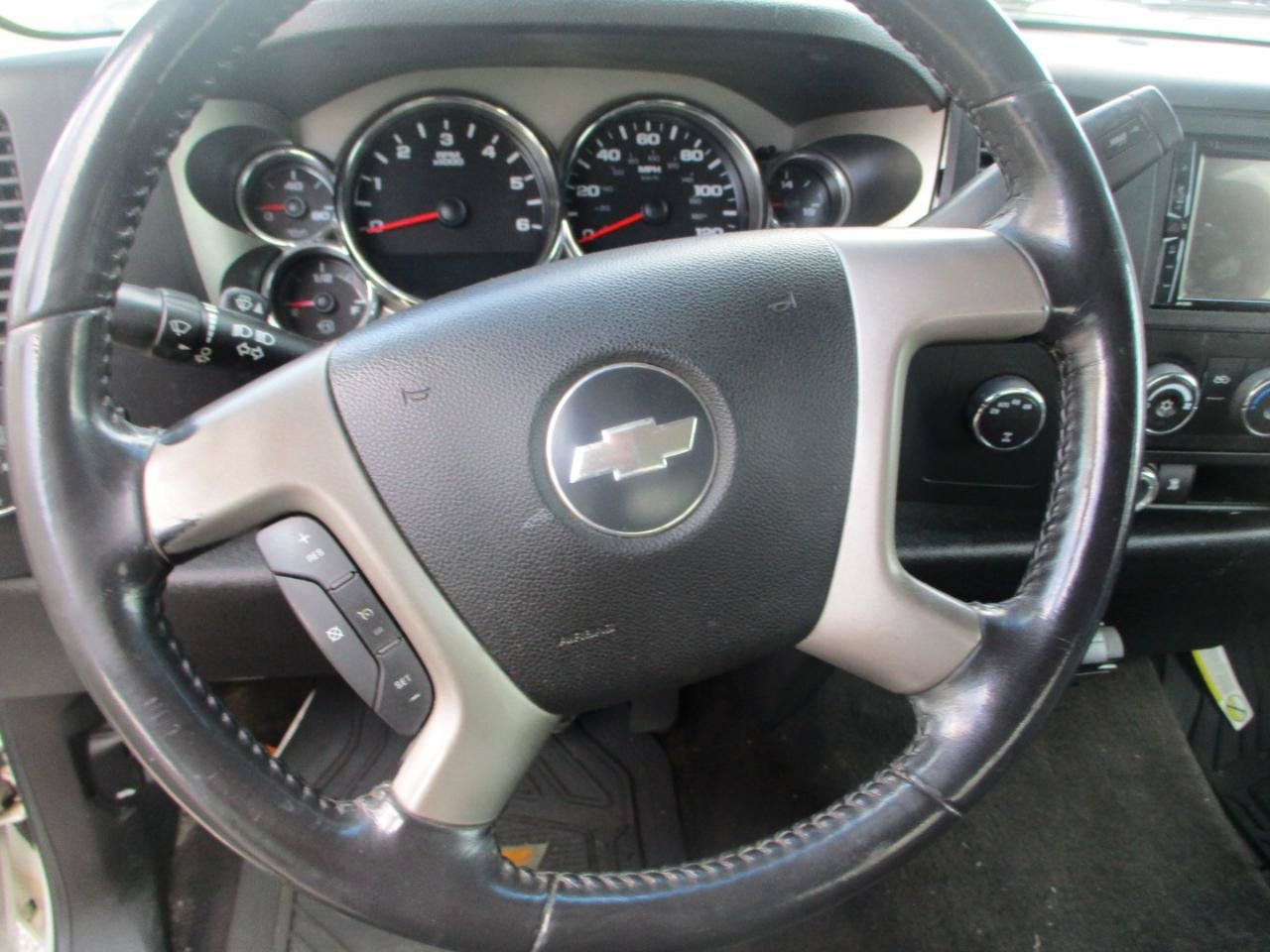 Used 2008 Chevrolet Silverado 1500 LT AWD/4WD image 10