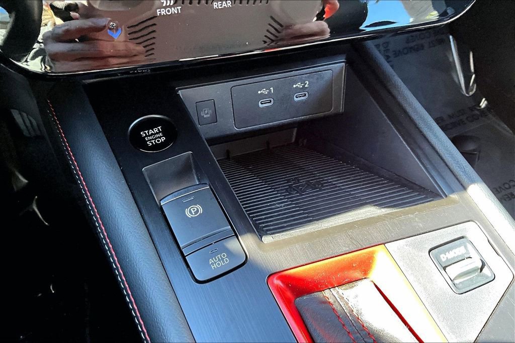 Used 2025 Nissan Kicks SR image 30