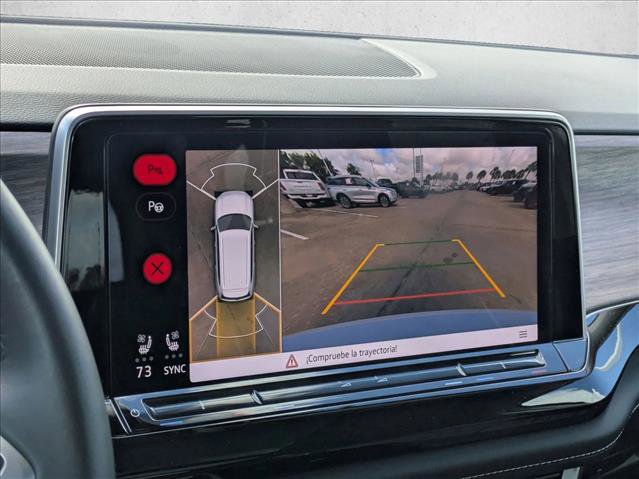 Used 2025 Volkswagen Atlas SEL Premium R-Line image 12