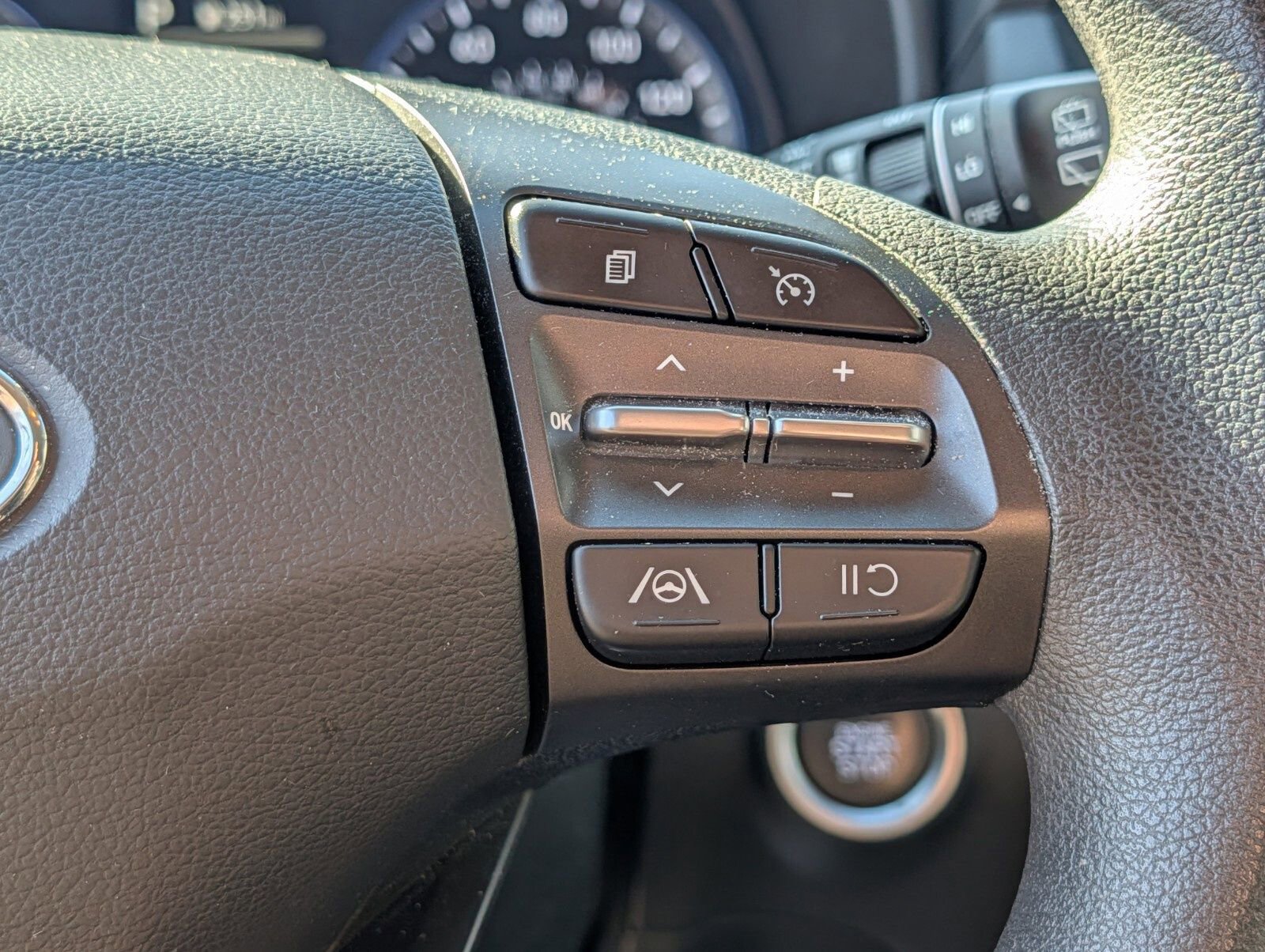 Used 2022 Hyundai Kona SEL image 31