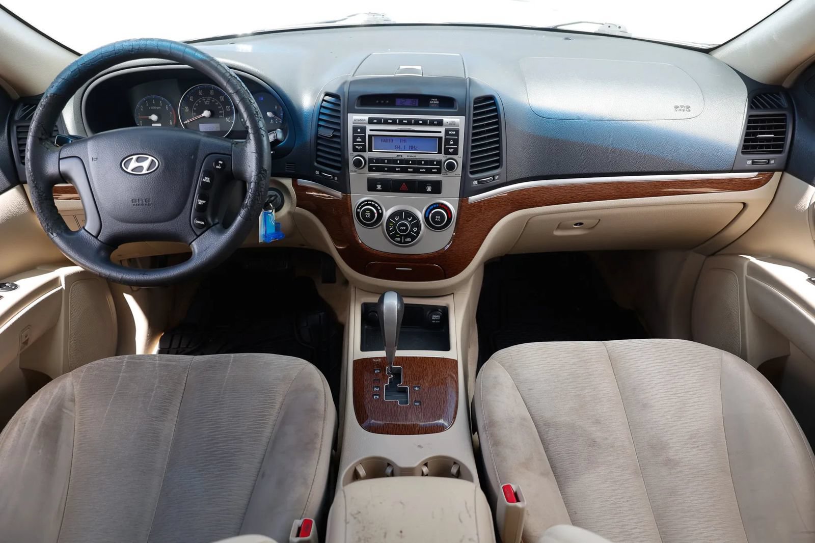 Used 2007 Hyundai Santa Fe GLS FWD image 2