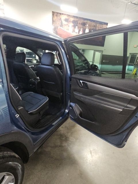 Used 2025 Buick Enclave Preferred image 40