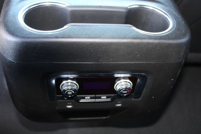 Used 2022 GMC Yukon XL Denali w/ Denali Premium Package AWD/4WD image 20