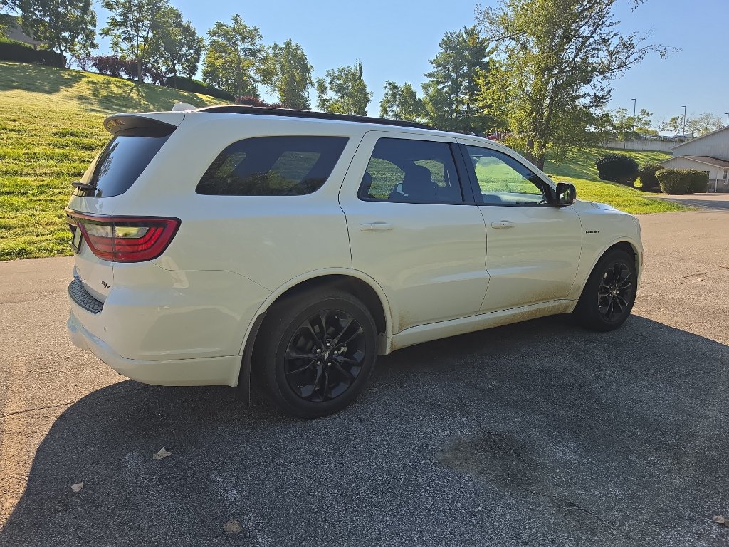 Used 2021 Dodge Durango R/T w/ Blacktop Package AWD/4WD image 4