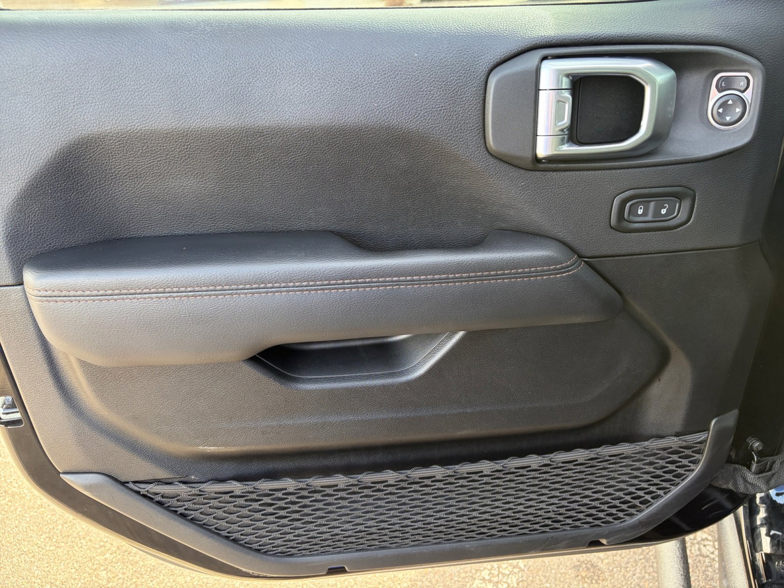 Used 2023 Jeep Wrangler Unlimited Rubicon 392 w/ Trailer Tow Package image 13