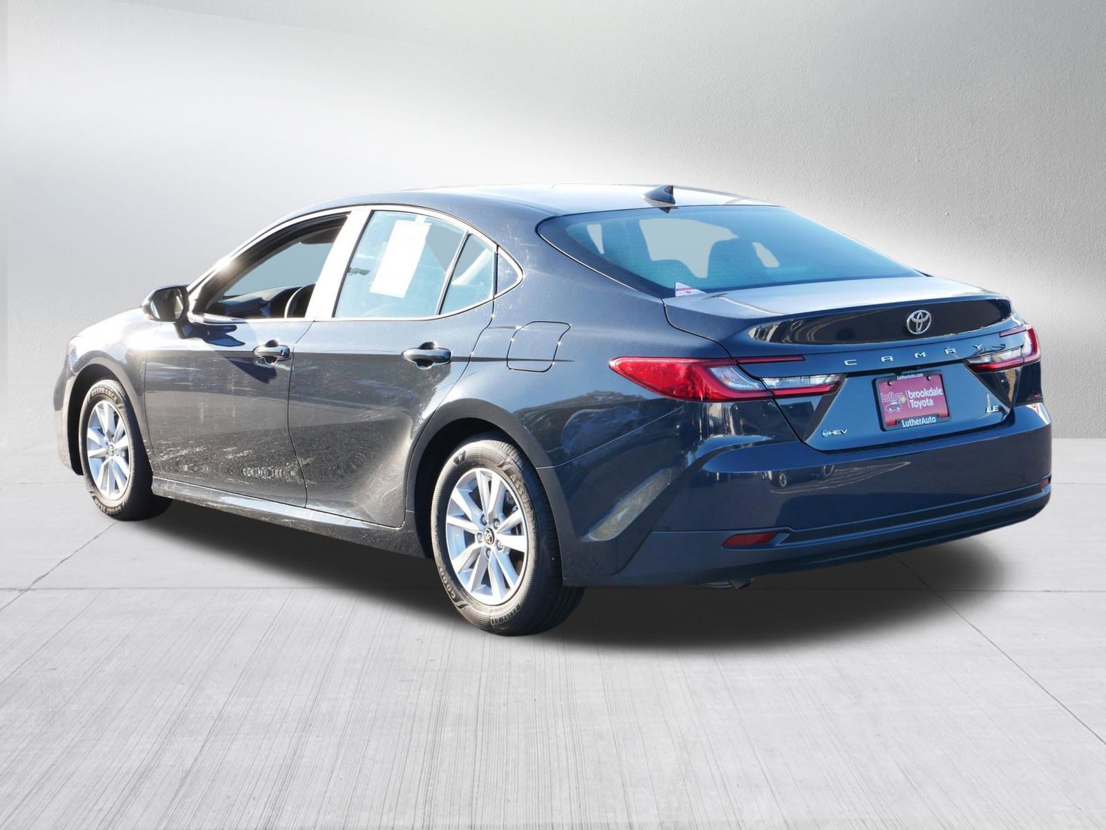 Certified 2025 Toyota Camry LE image 5