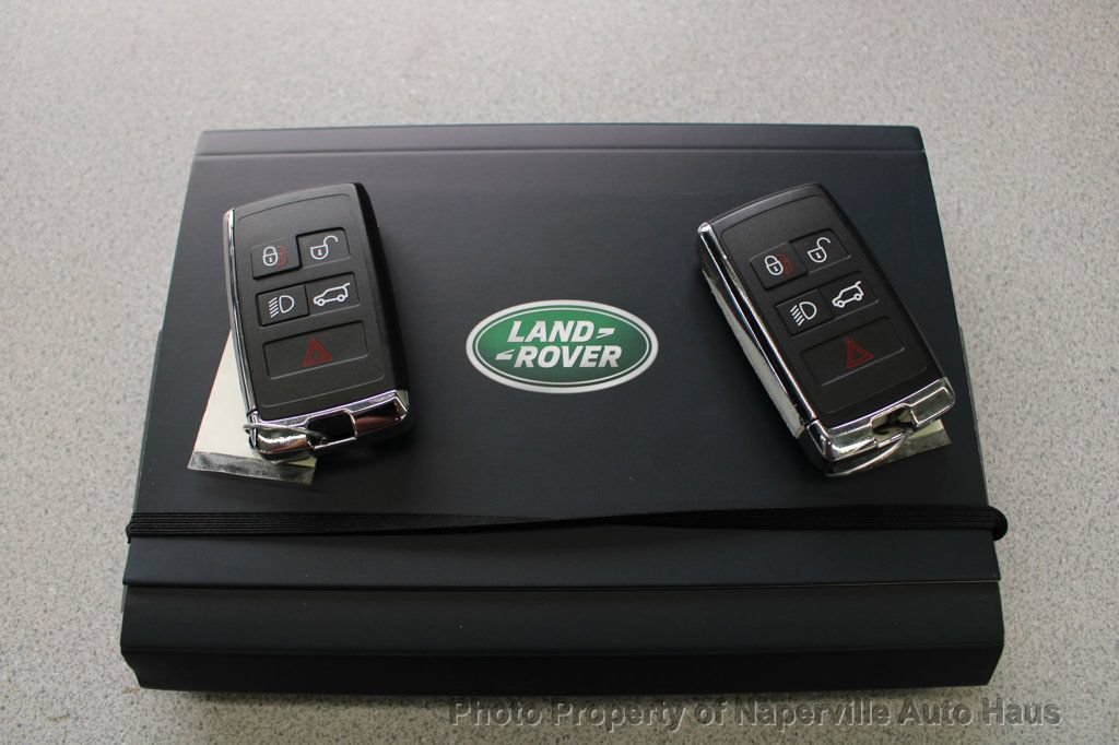 Used 2025 Land Rover Range Rover Sport SE AWD/4WD image 57