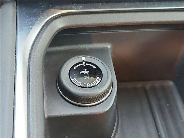 Used 2025 Ford Expedition Active RWD image 24