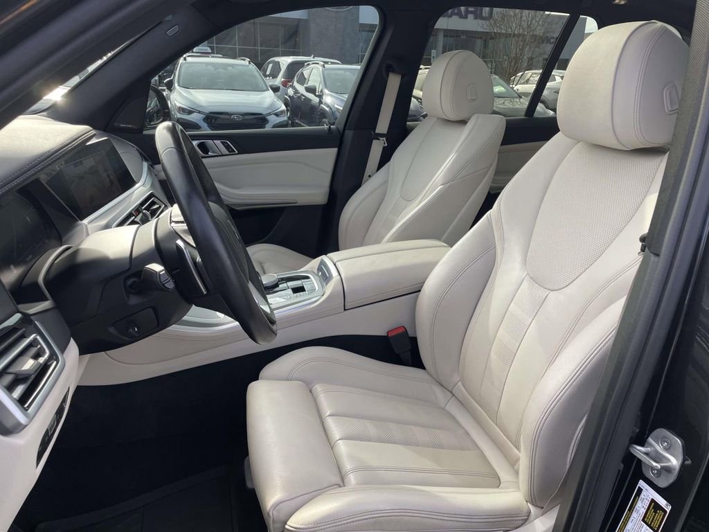 Used 2021 BMW X5 xDrive40i w/ Premium Package image 8