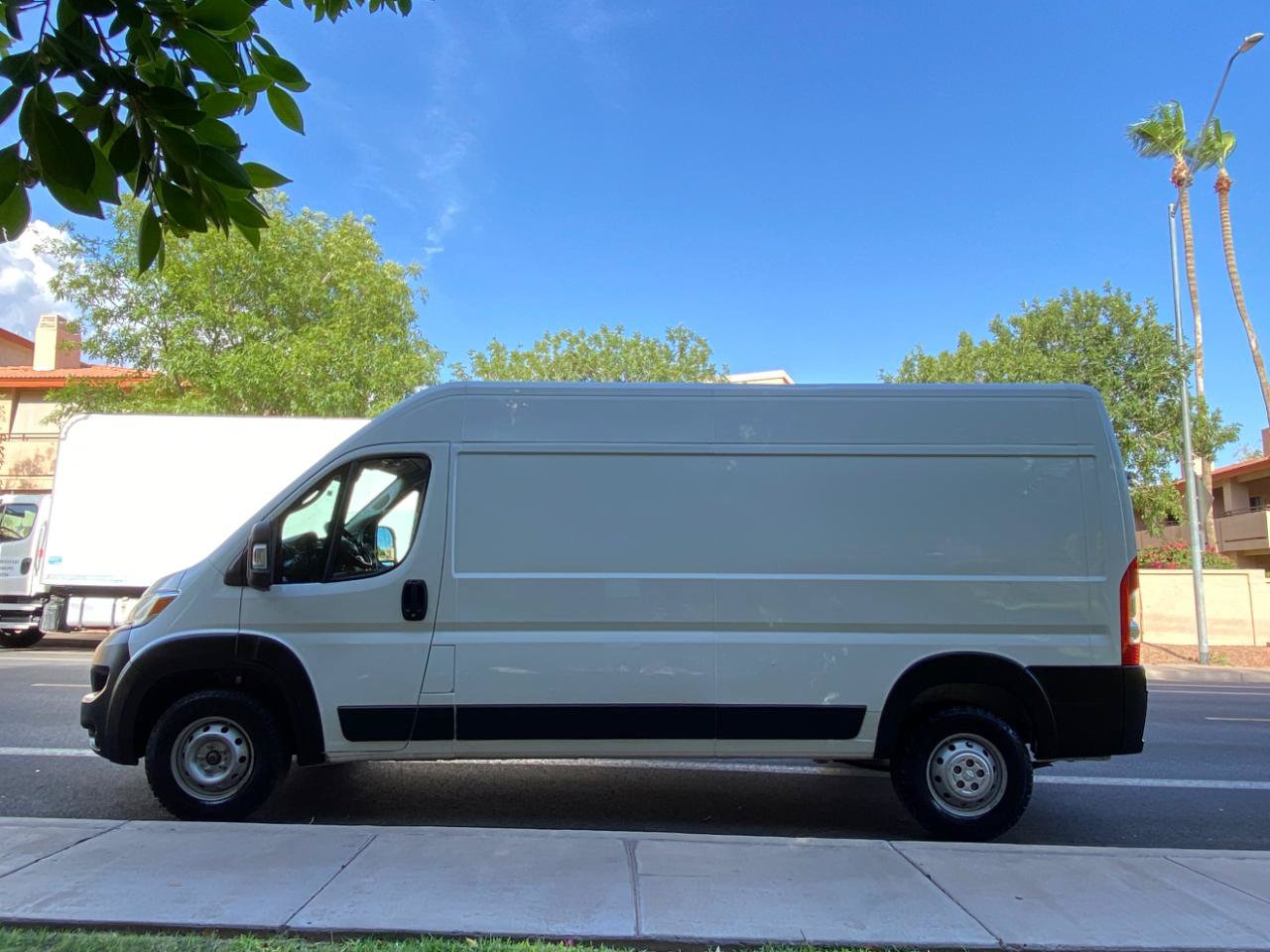 Used 2022 RAM ProMaster 2500 w/ Convenience Group FWD image 15