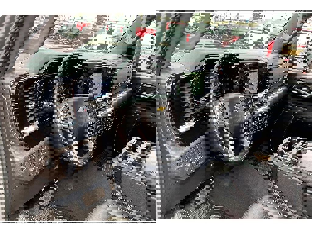 Used 2025 Chevrolet Silverado 3500 LTZ image 16