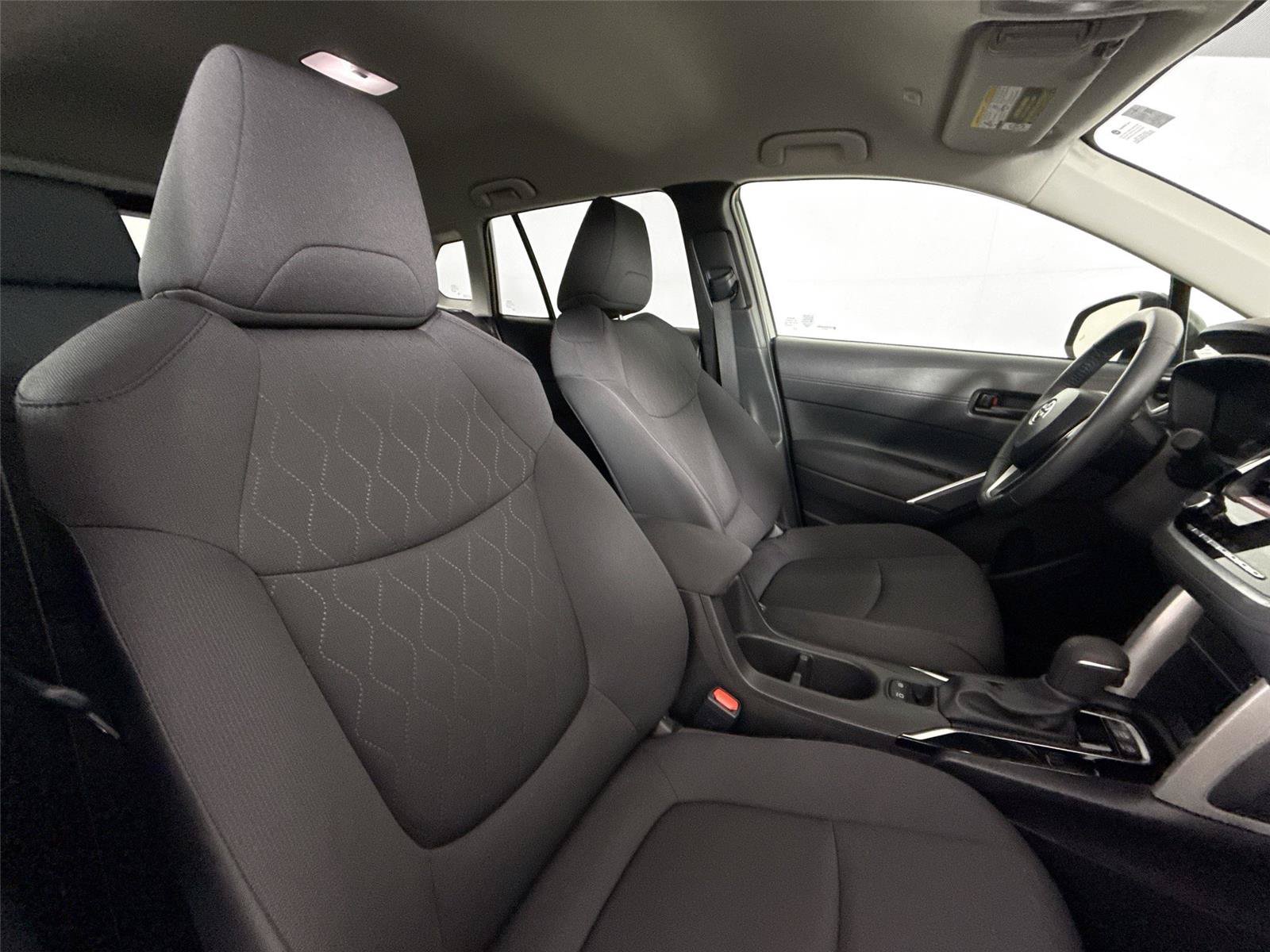 Certified 2024 Toyota Corolla Cross LE FWD image 40