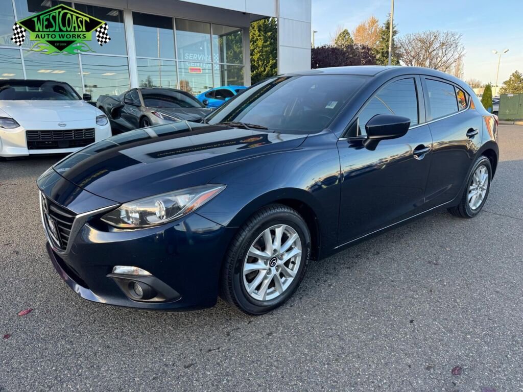 Used 2015 MAZDA MAZDA3 i Touring w/ Technology Package image 1