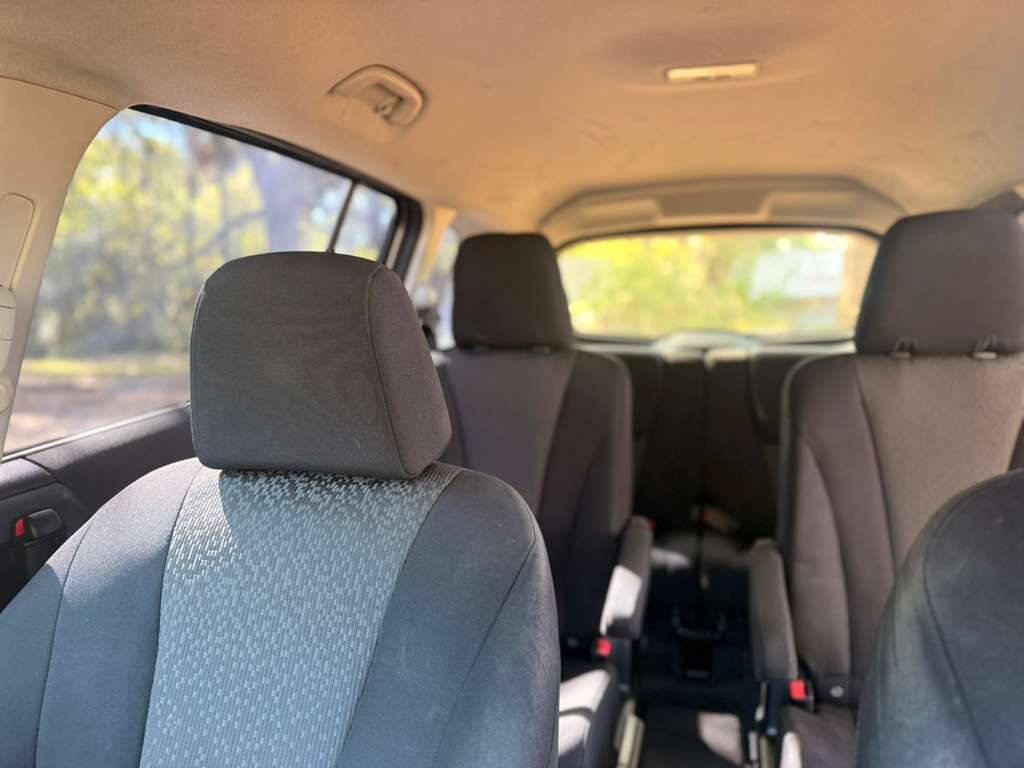 Used 2012 MAZDA MAZDA5 Sport image 12