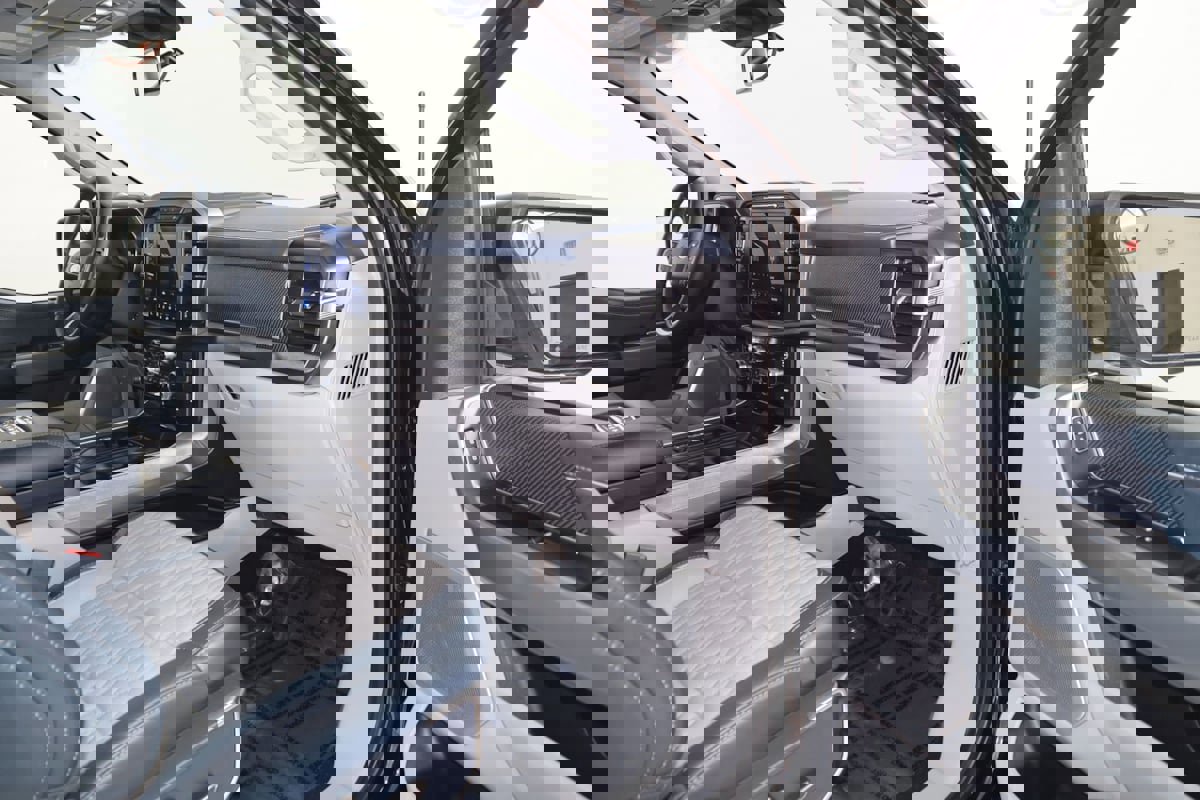 Used 2023 Ford F150 Limited image 59