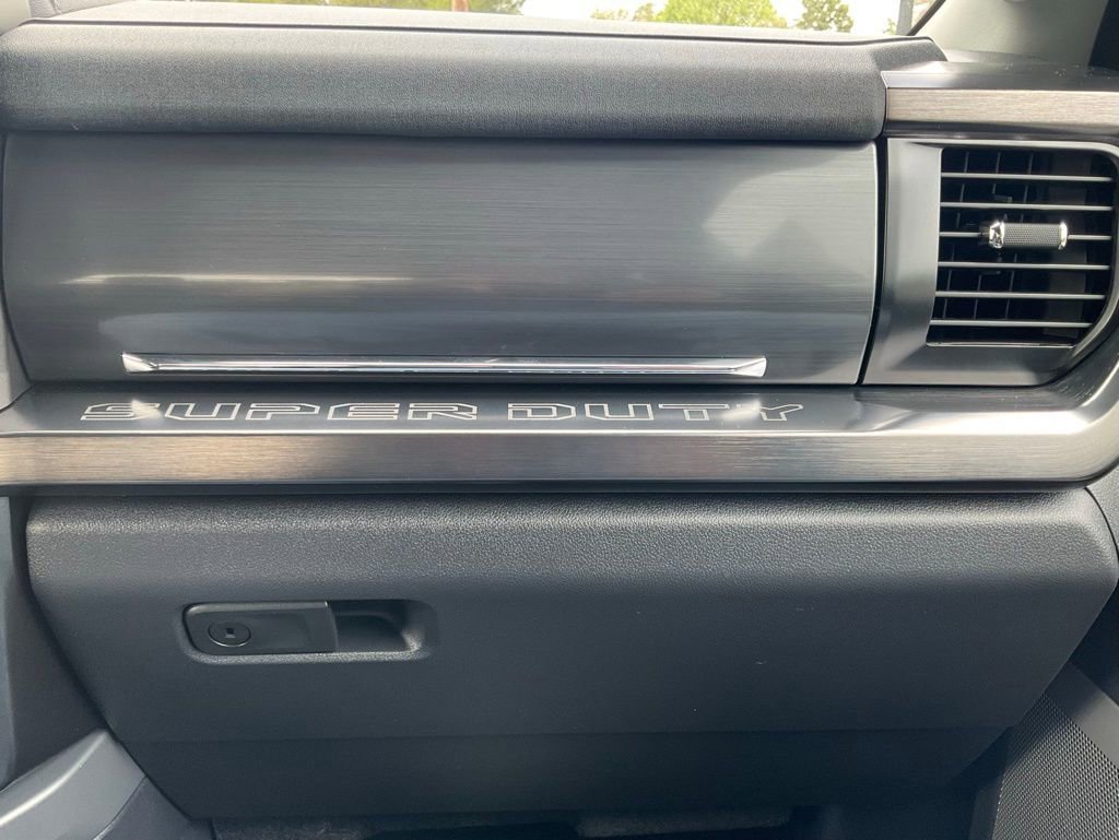 Used 2026 Ford F350 Lariat image 41