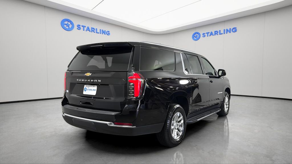 Certified 2025 Chevrolet Suburban LS image 8