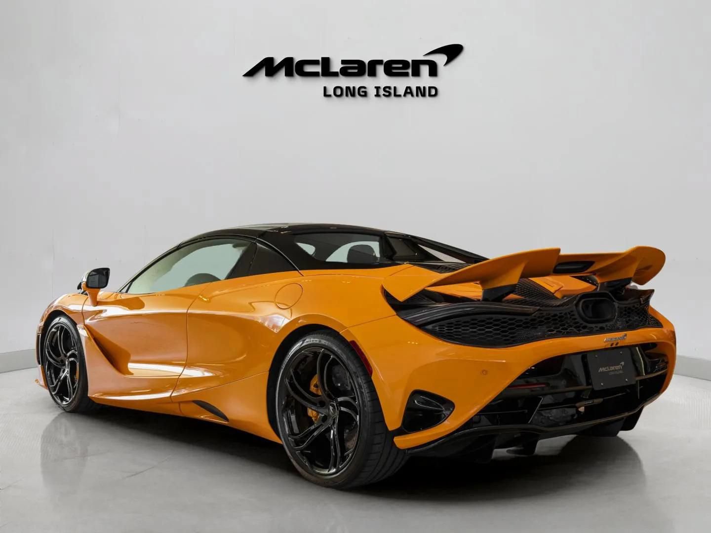 Used 2024 McLaren 750S Spider RWD image 6