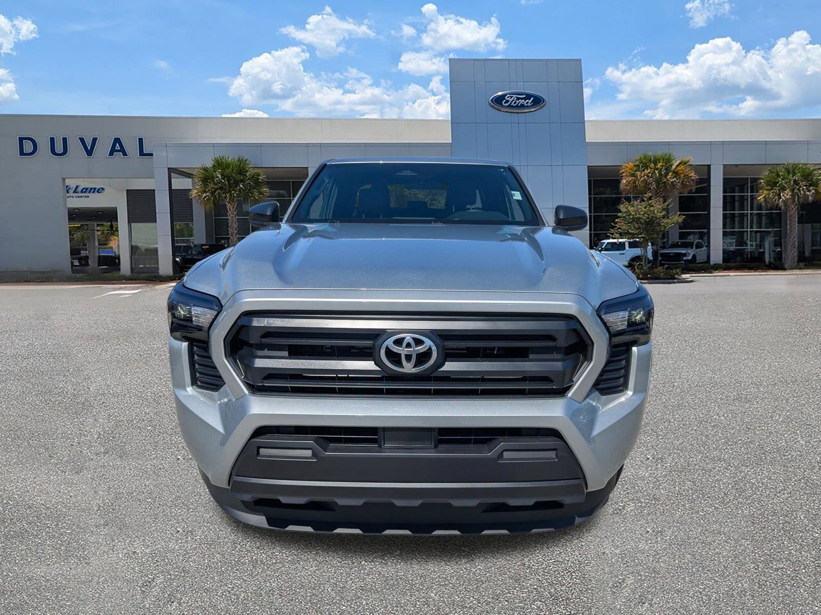 Used 2025 Toyota Tacoma SR image 9
