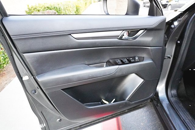 Used 2021 MAZDA CX-5 Touring image 22