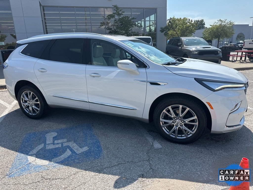 Used 2024 Buick Enclave Essence w/ Experience Buick Package image 41